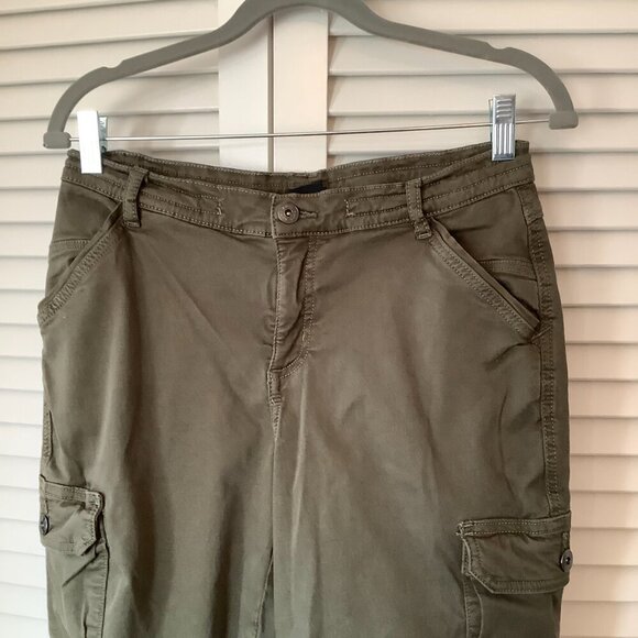Kuhl women's cargo pants 4 green straight leg cropped - Picture 3 of 9